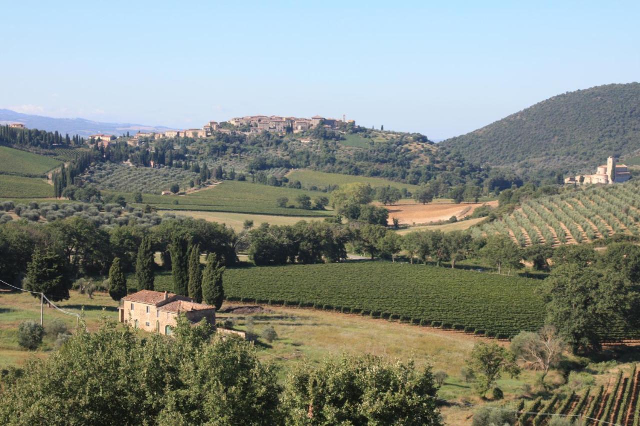 La Poderina Appartamenti Castelnuovo dellʼAbate المظهر الخارجي الصورة